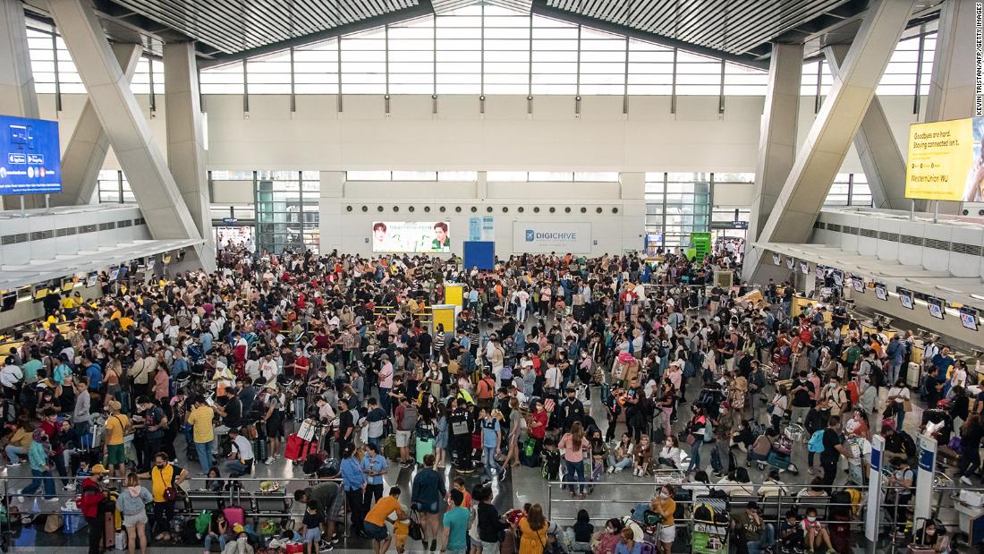 Philippines: Thousands stranded on New Year’s Day as power outage hits Manila airport